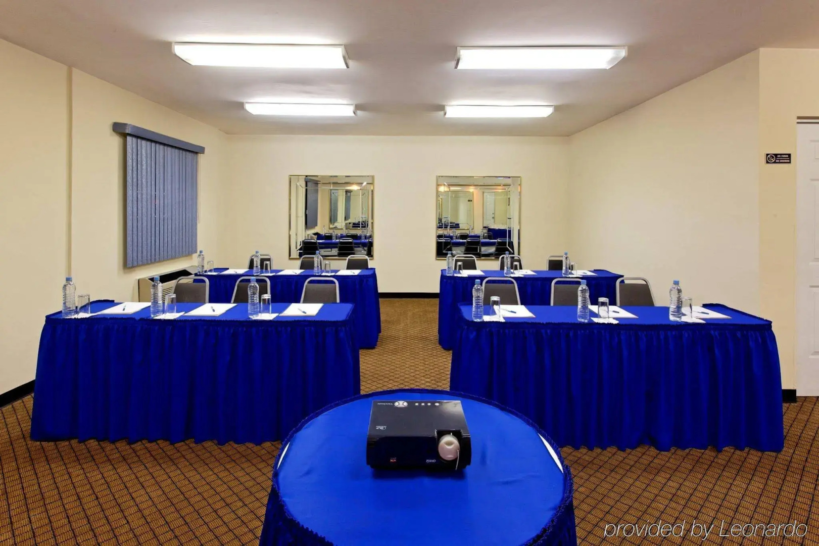 Holiday Inn Express Piedras Negras by IHG