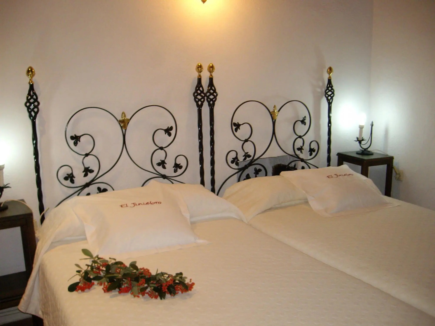 Modern Farmhouse in Valencia de Alcántara With Pool