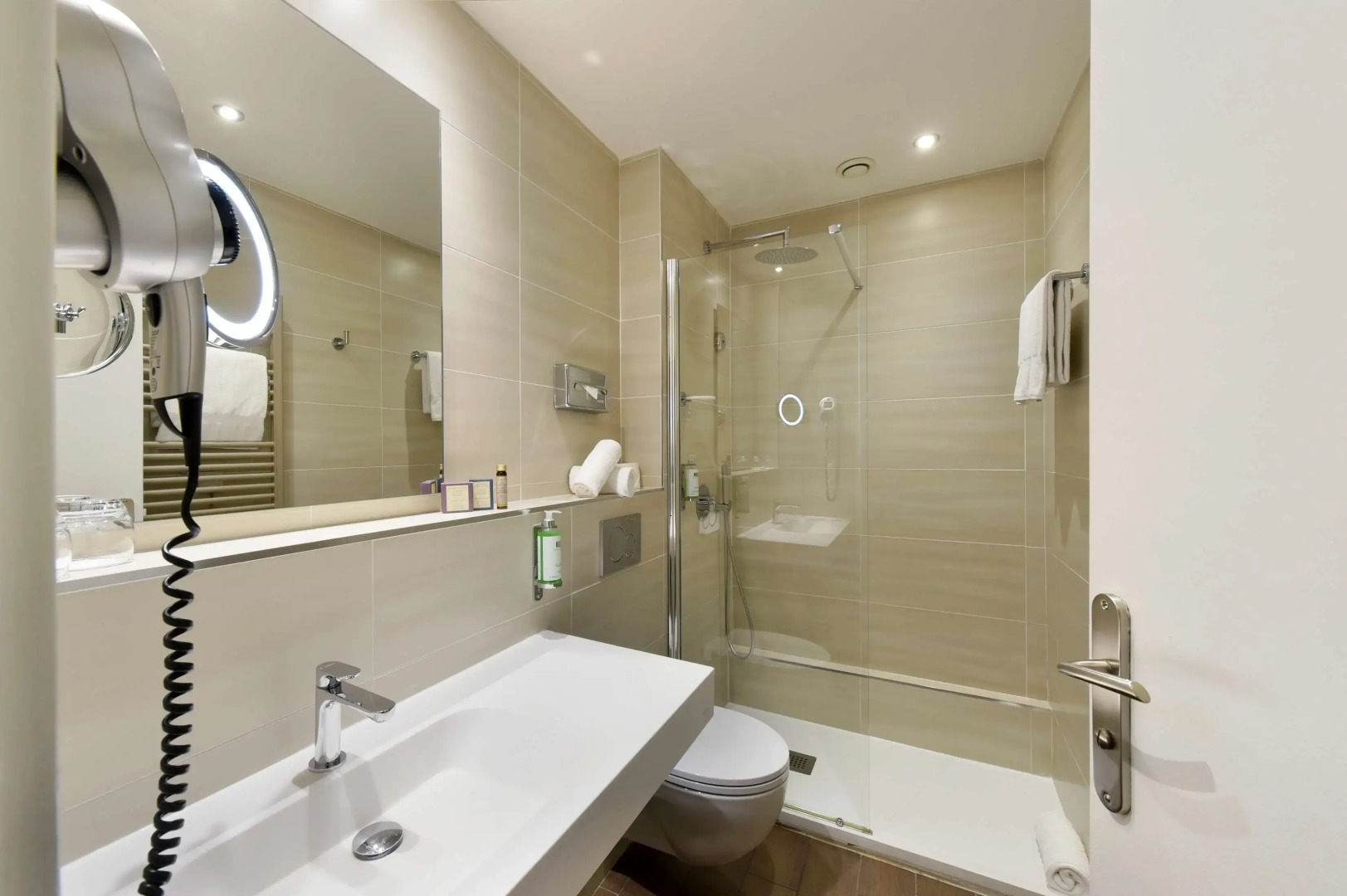 Best Western Plus La Corniche