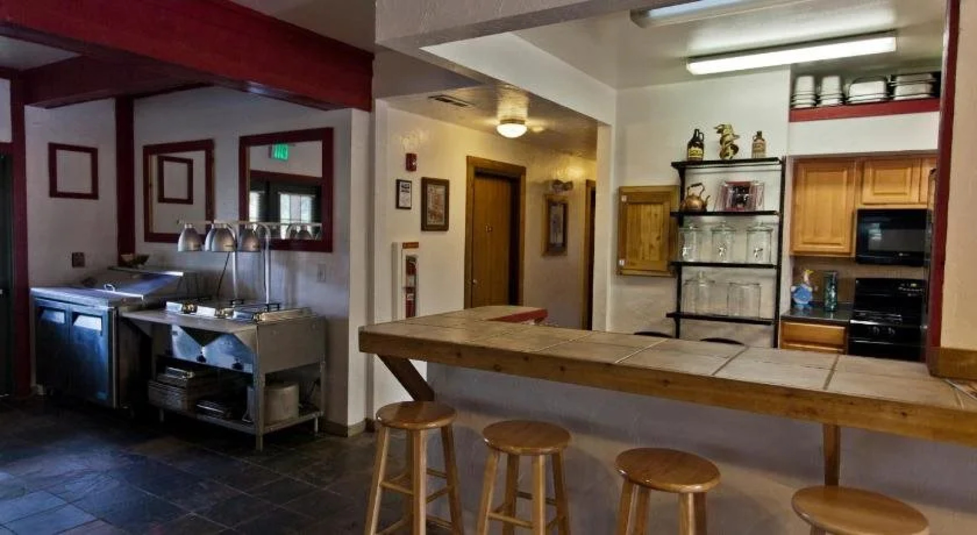 Summit Peaks Riverside Lodges East & West