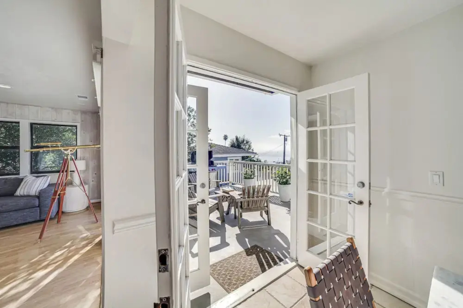 Summerland Home w/ Beach Supplies: Walk to Beach!