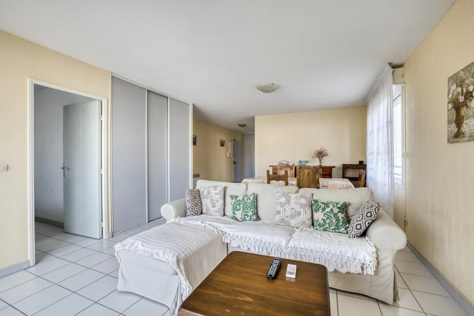 Apartment With 2 Bedrooms in Mèze, With Wonderful sea View, Furnished