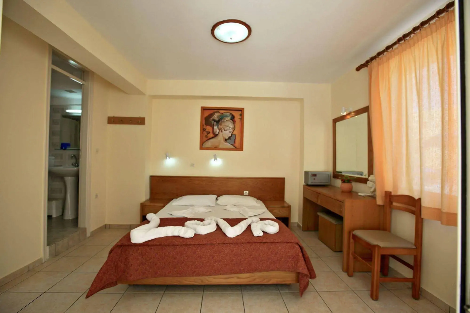 Отель Menia Beach