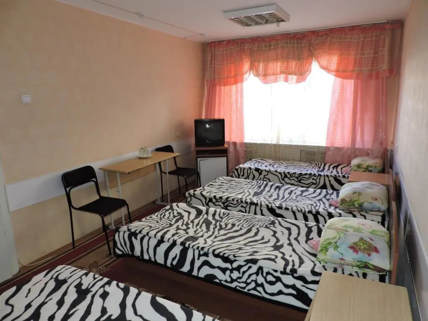 Меблированные комнаты А-Вест