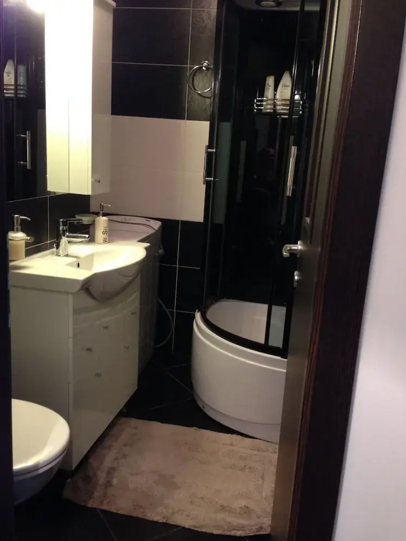 Studio G by MRG Apartments