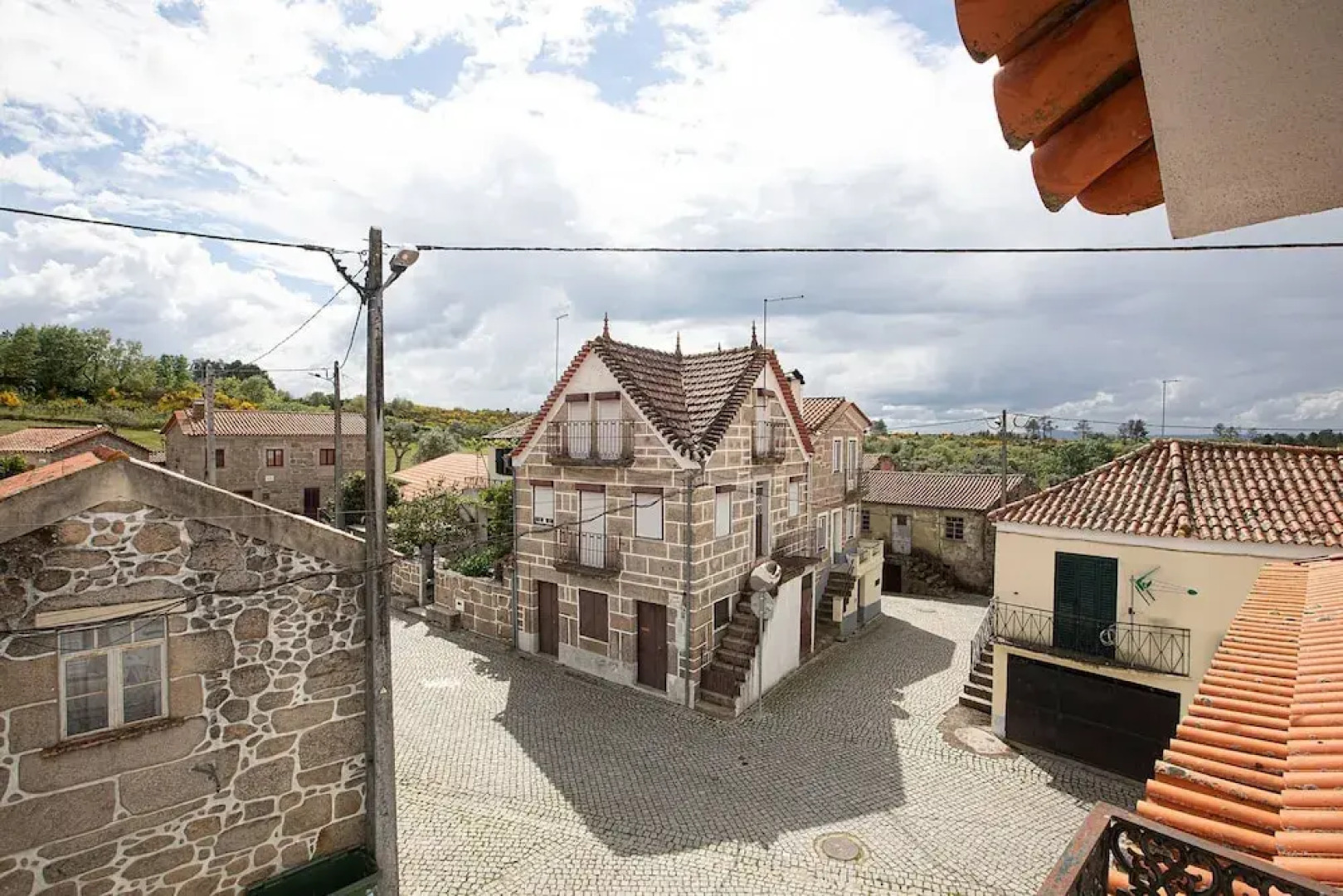 Rustic Terrace2 Bedrooms Farm House