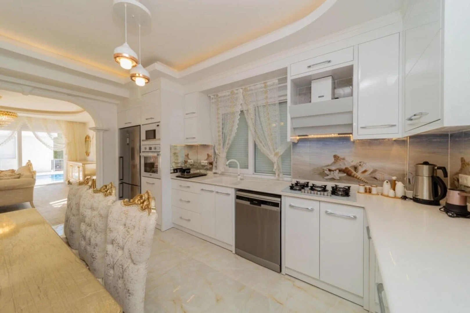 Great Villa With Pool Hammam and Sauna in Antalya