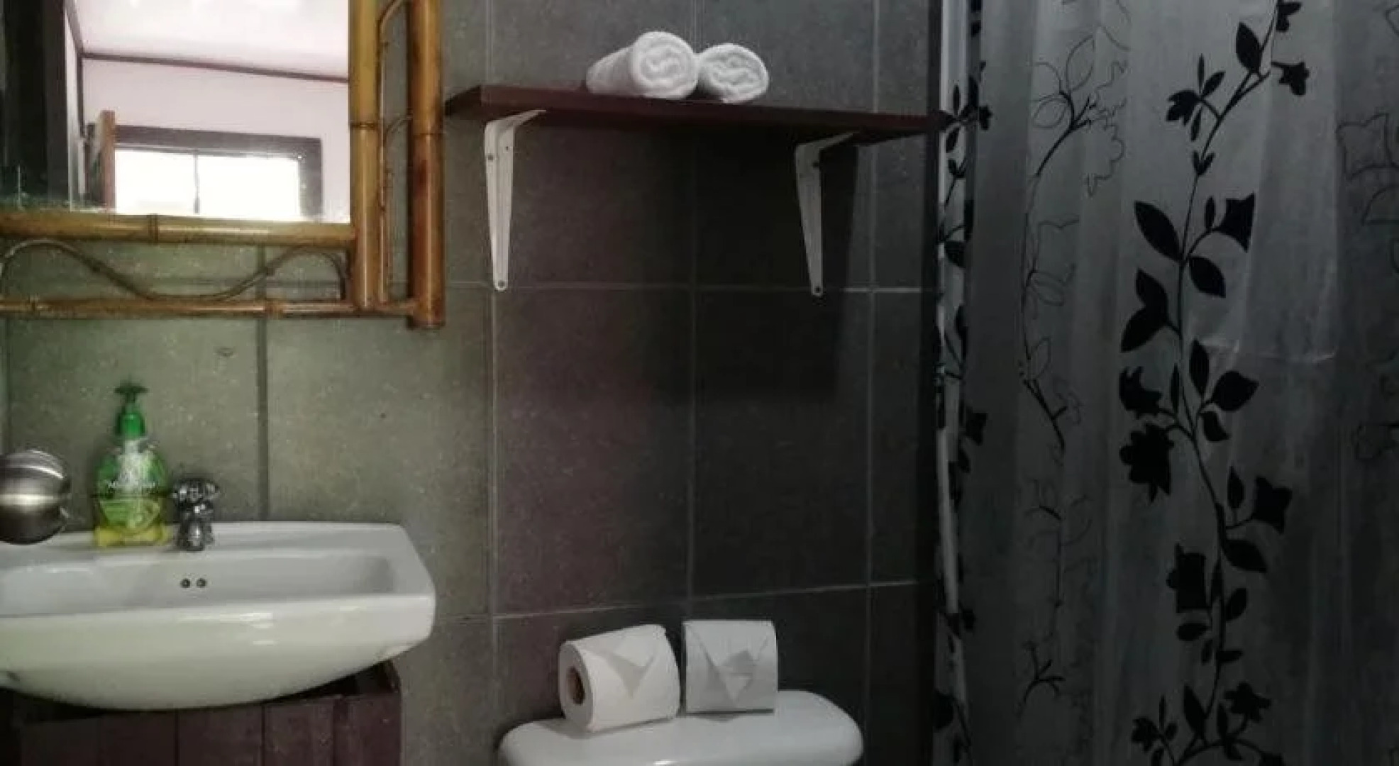 Aracari Garden Hostel