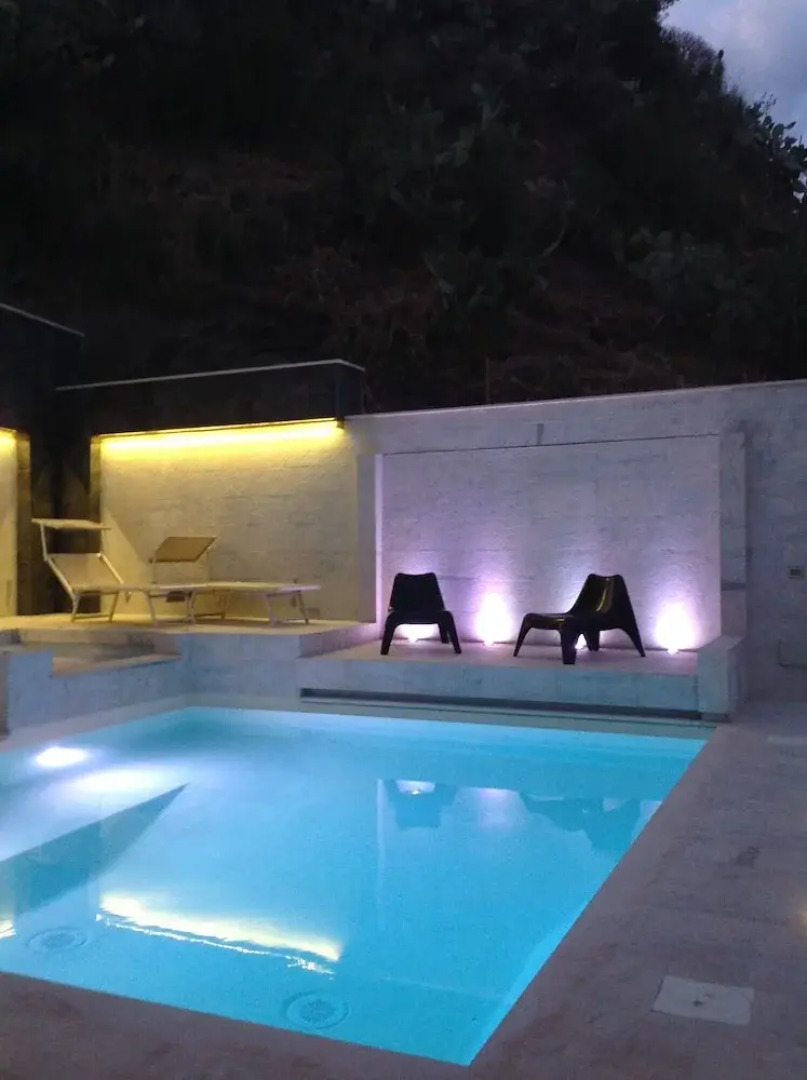 202 Luxury pool Isola Bella