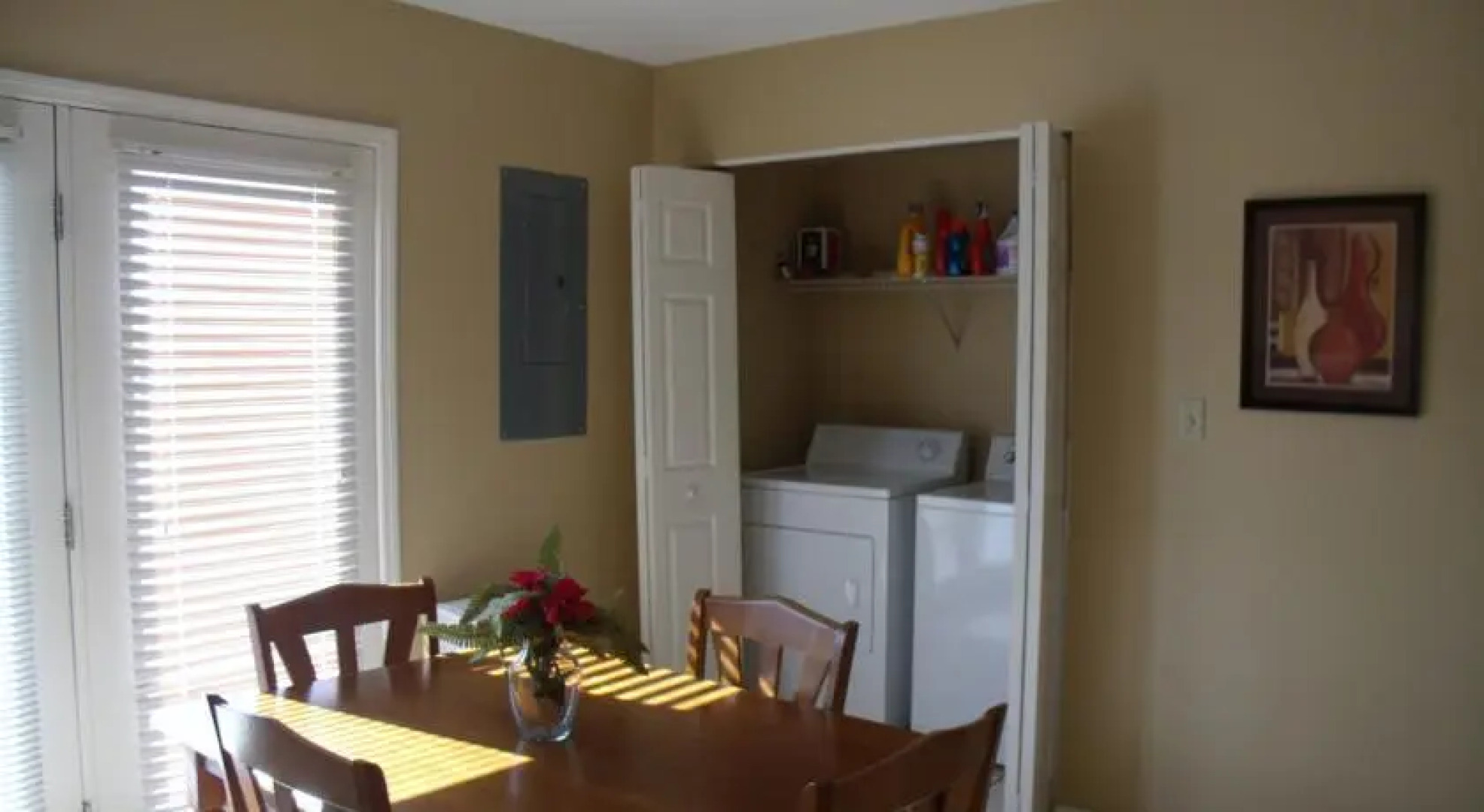 The Corner House B&B & Corporate Housing