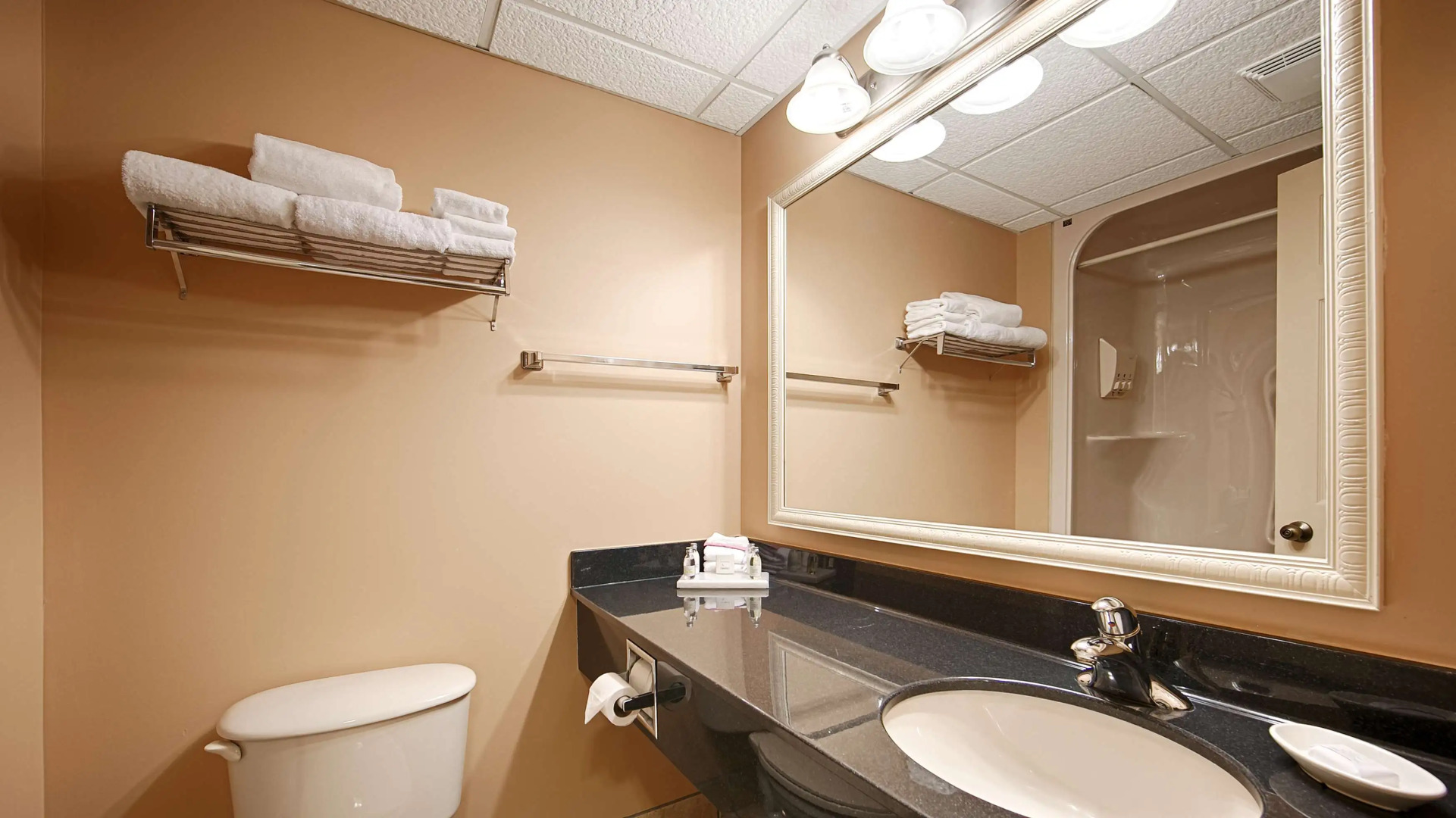 Best Western Plus Orillia Hotel