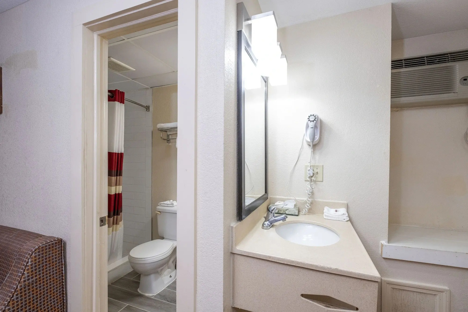 Red Roof Inn Neptune - Jersey Shore