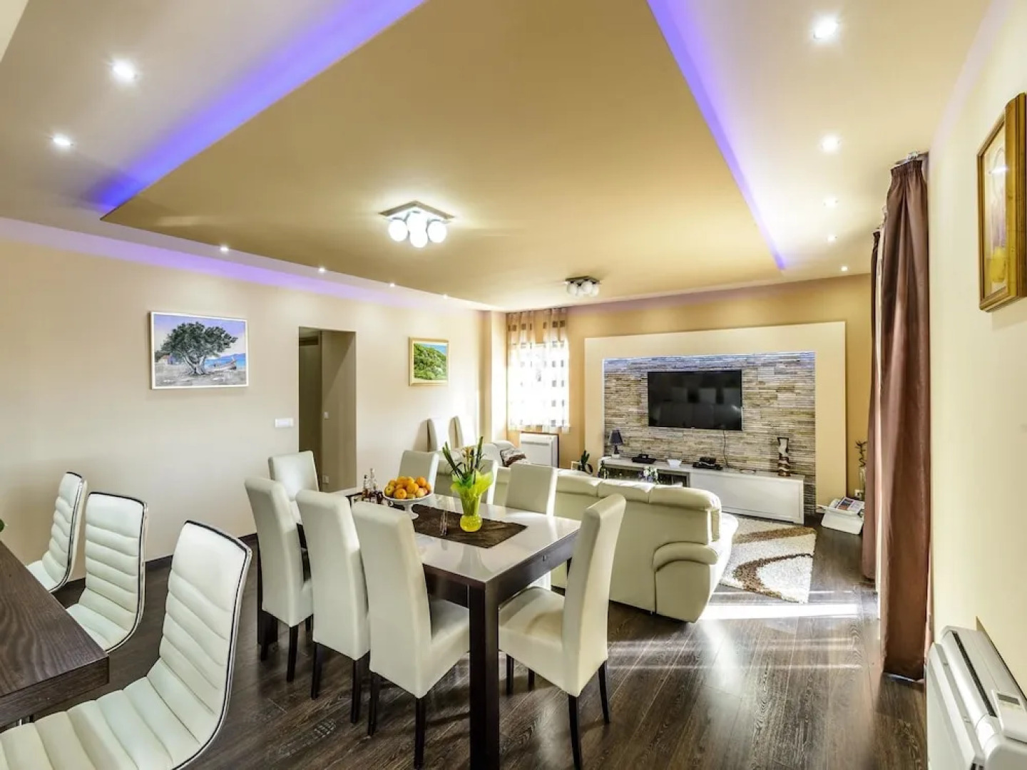 Villa Pave / Six Bedrooms H1