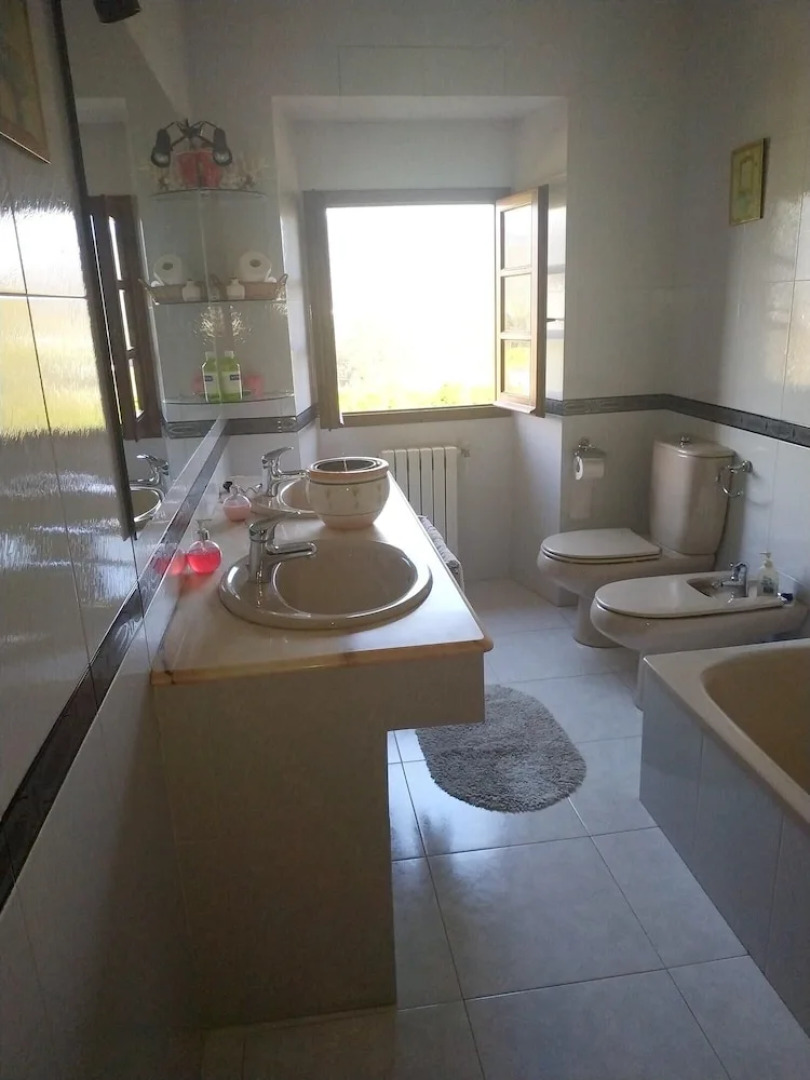 Apartment With 2 Bedrooms in Viveiro, With Wonderful Mountain View, Enclosed Garden and Wifi Near the Beach