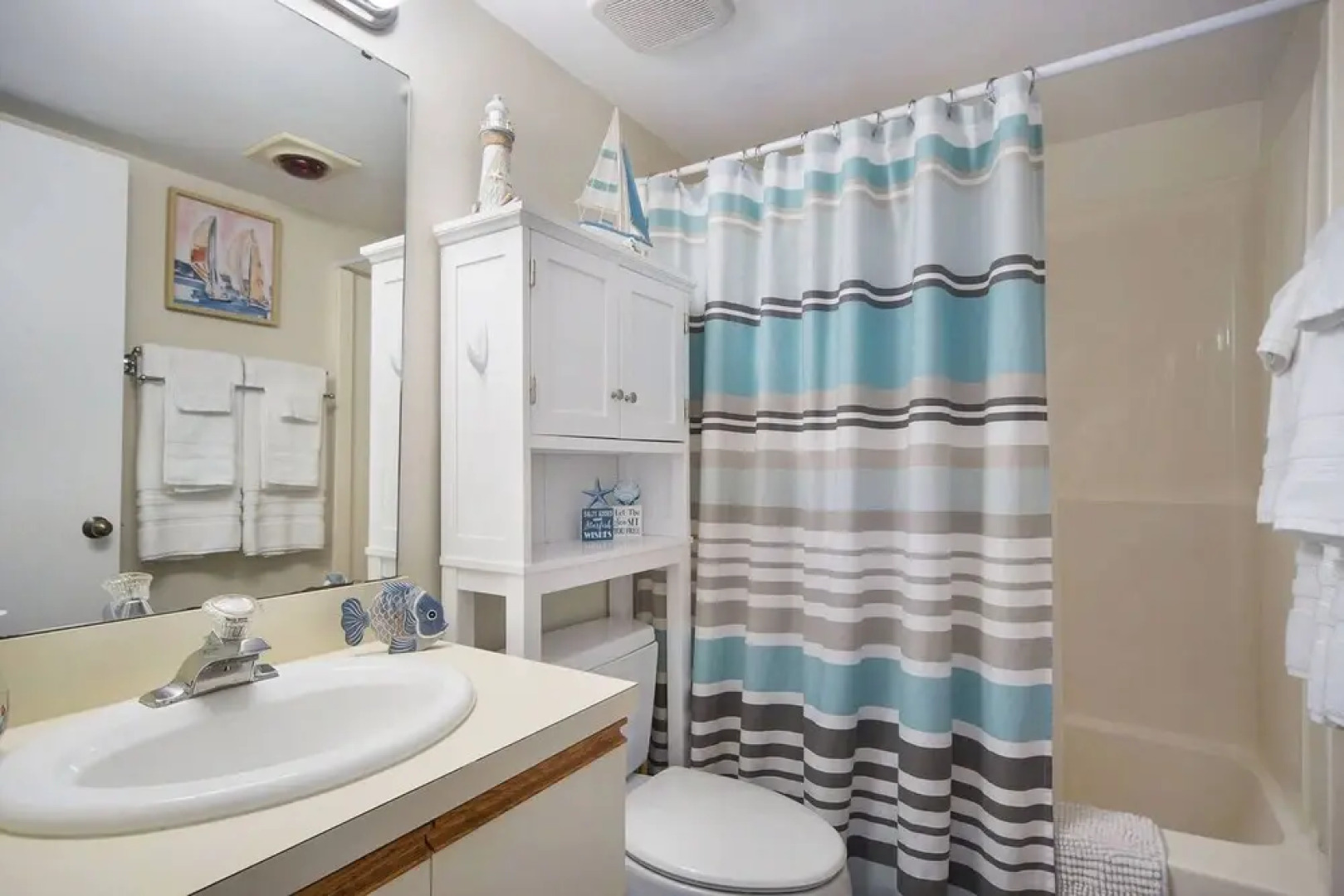 Bay Breezes At Hideaway Bay! Waterfront, Free Kayaks, Golf Cart 2 Bedroom Condo by Redawning