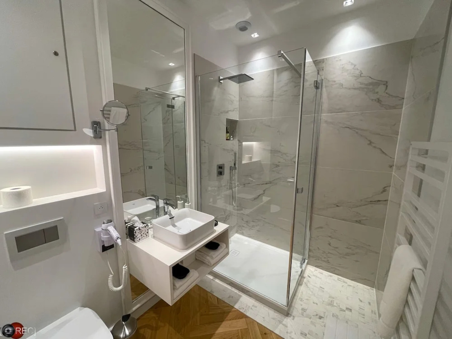 Chateau Les Garennes