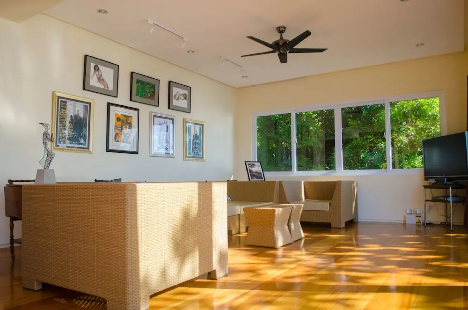 Paradiso Rito Waterfront Oasis