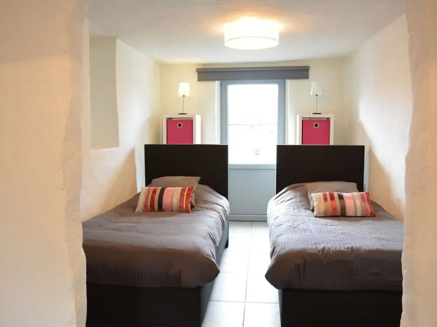 Wonderfully Furnished Cottage, Very Comfortable, Small Village Near Namur