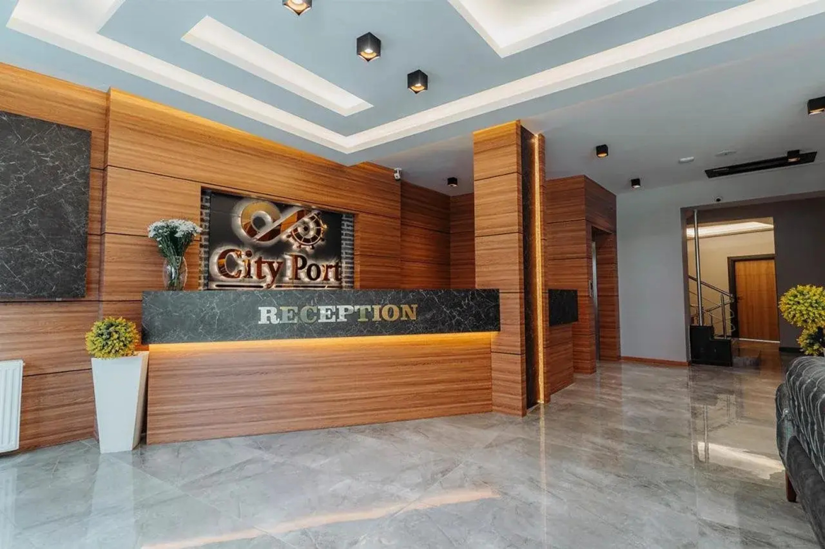City Port Hotel