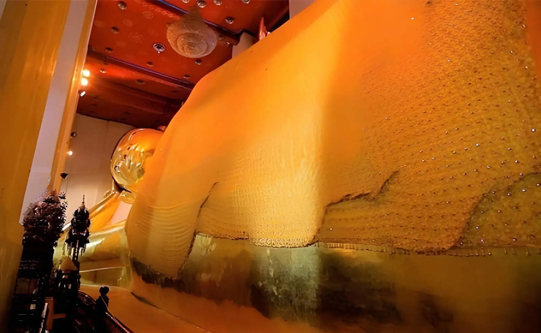 Chaisaeng Palace Hotel