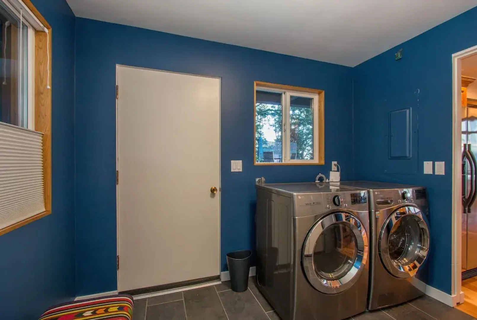 Eye On The Gorge 2 Bedroom Home by RedAwning