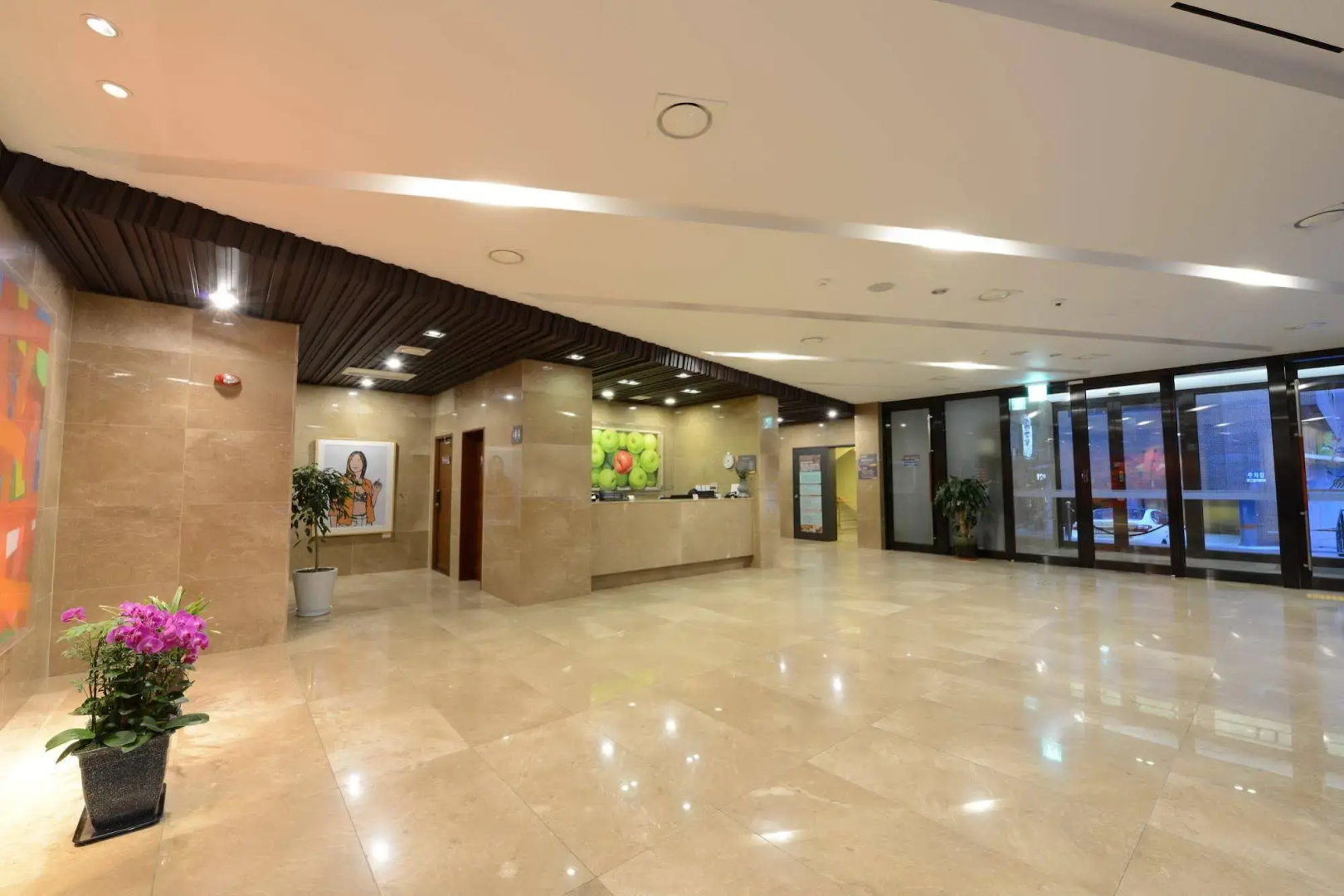 Travelodge Myeongdong City Hall