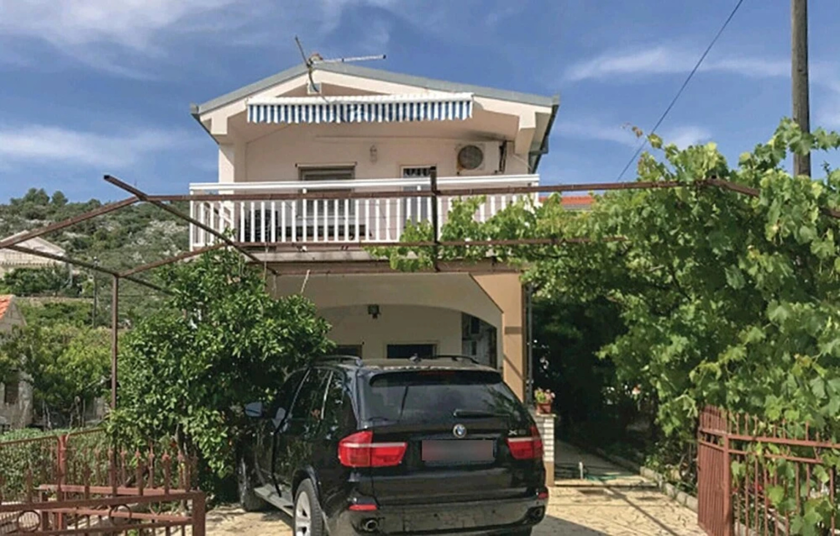 Amazing Apartment in Poljica With 2 Bedrooms and Wifi