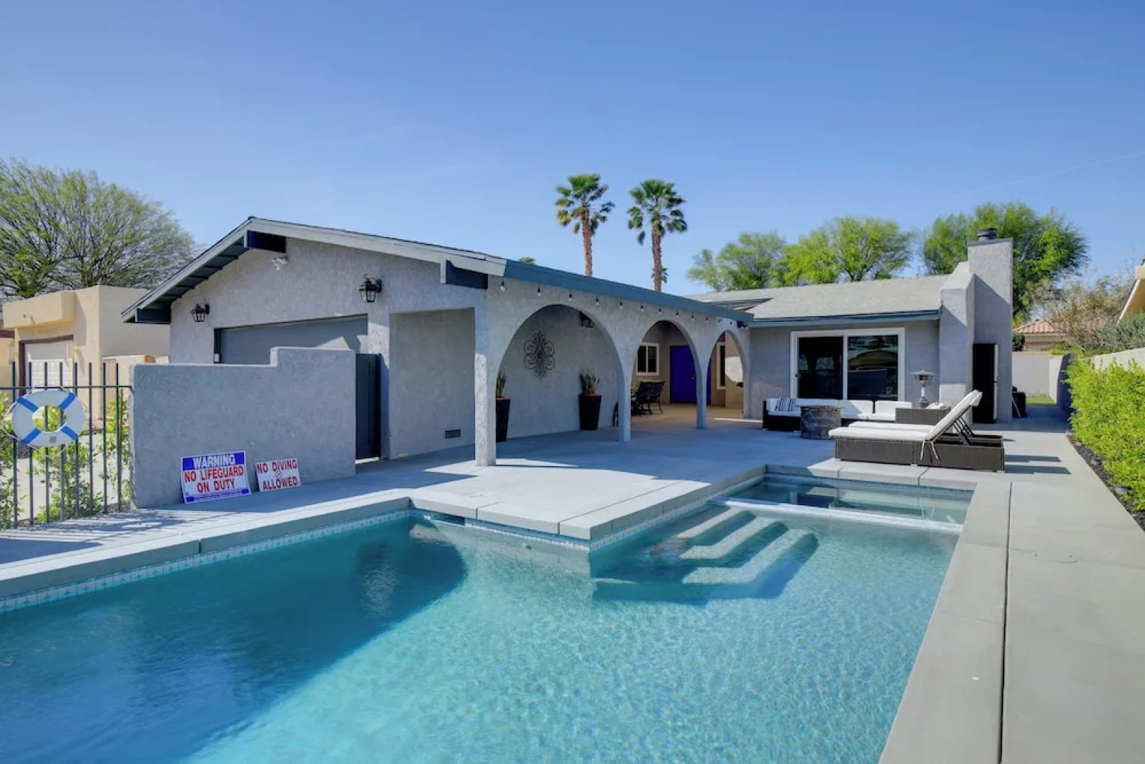 Theater Room & Pool Deck: Retreat in Palm Desert!