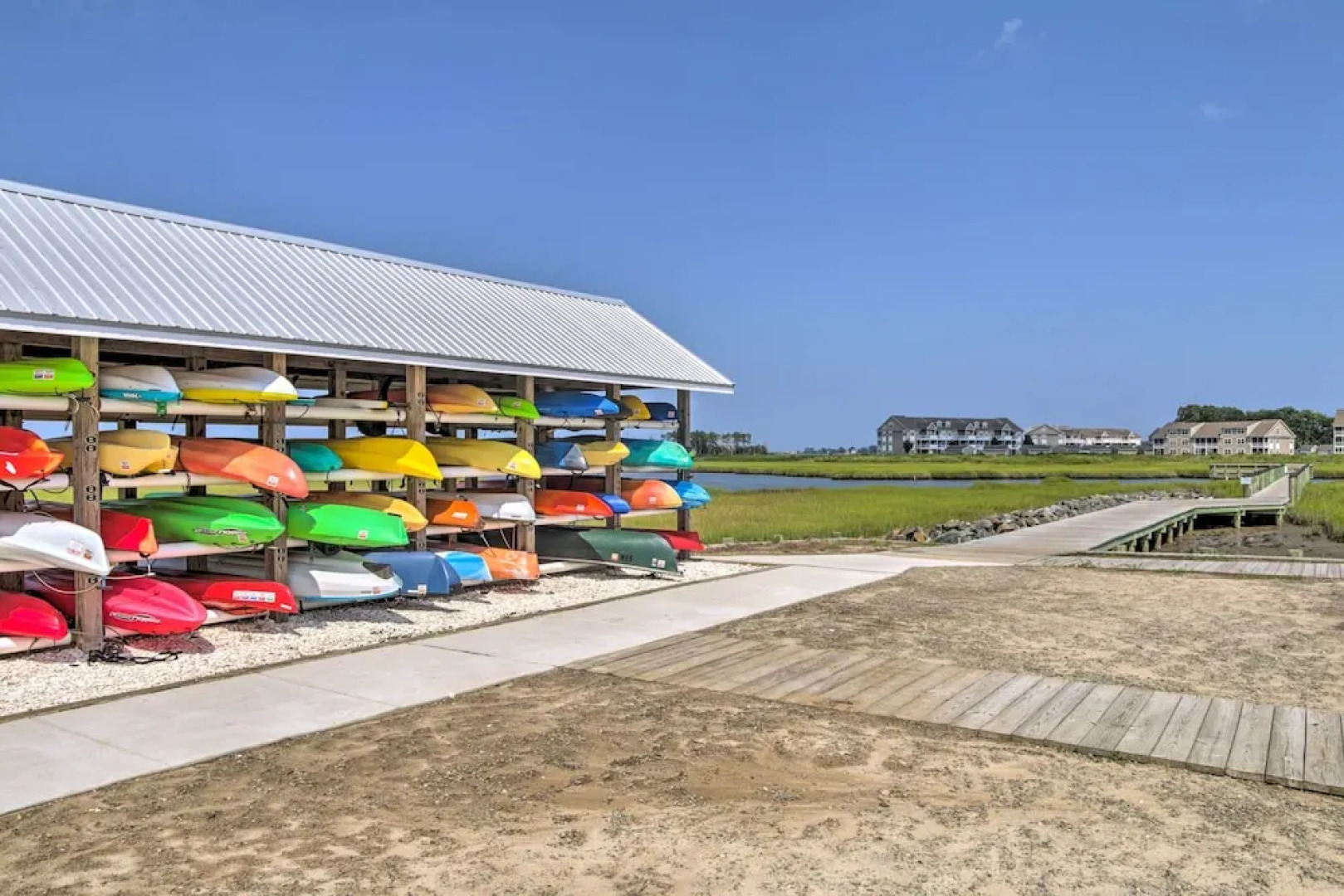 Resort Amenities & Screened Porch: Ocean View Home