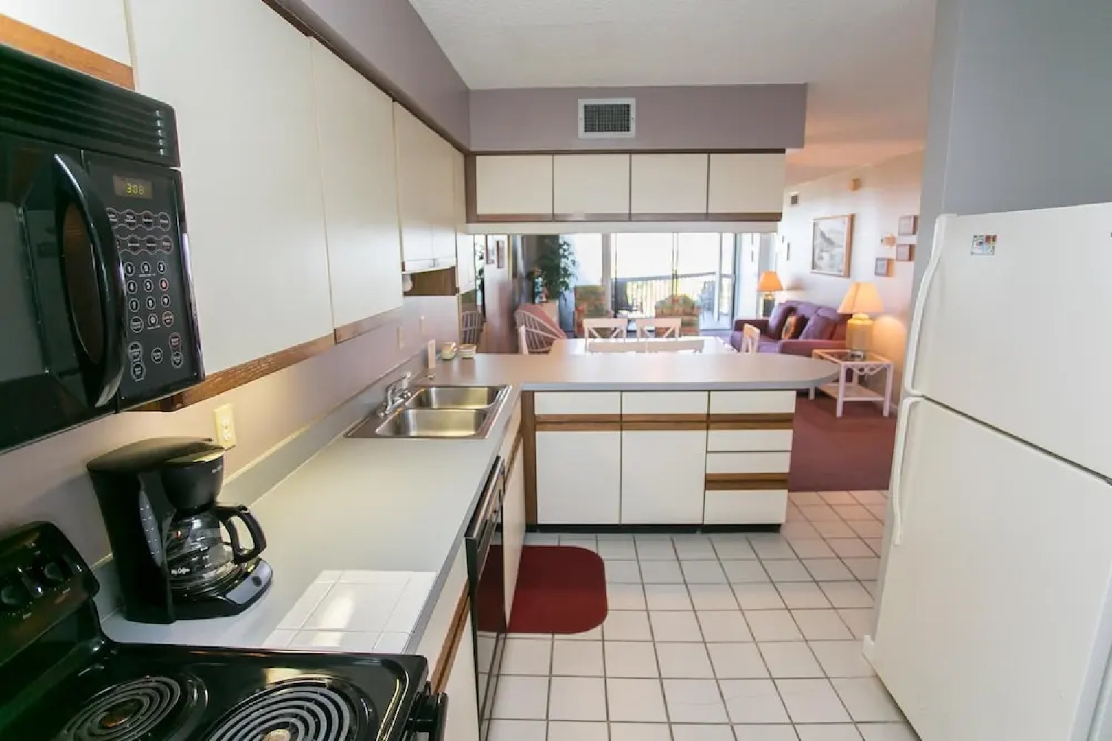 Hibiscus Resort B 2 Bedroom Condo by MCM