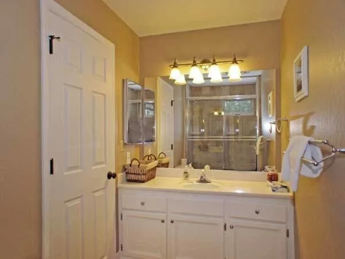 Tahoe Tyrol Lodge by RedAwning