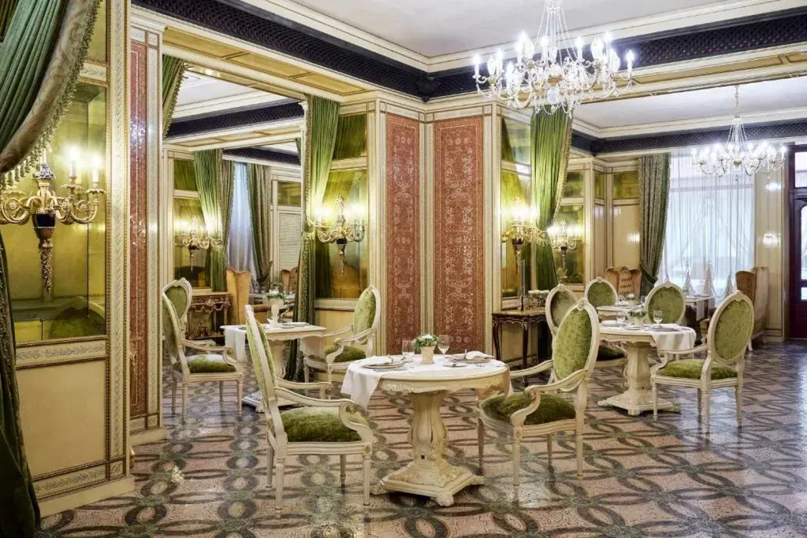 Отель «Бристоль»