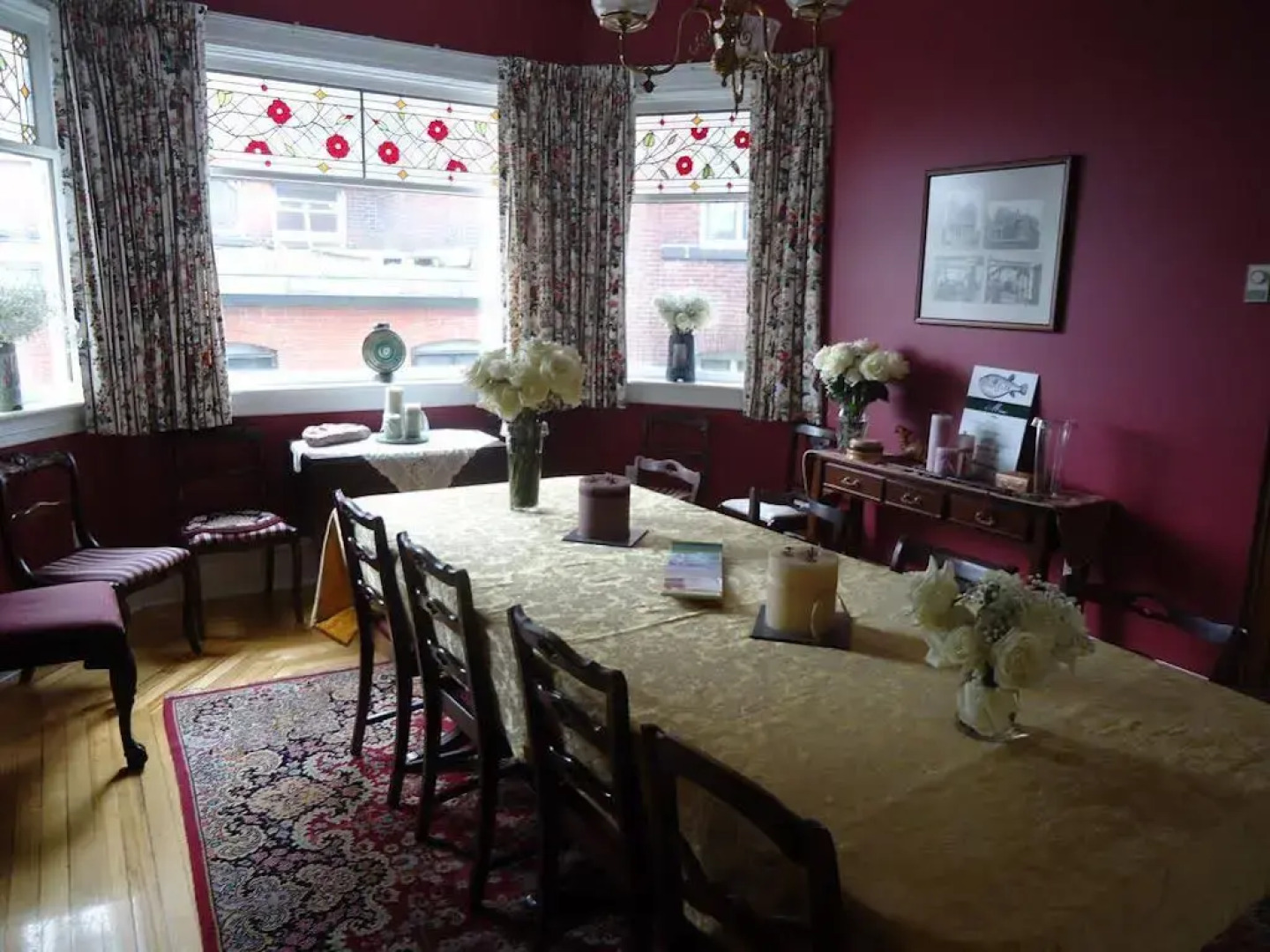 Mahogany Manor Bed & Breakfast