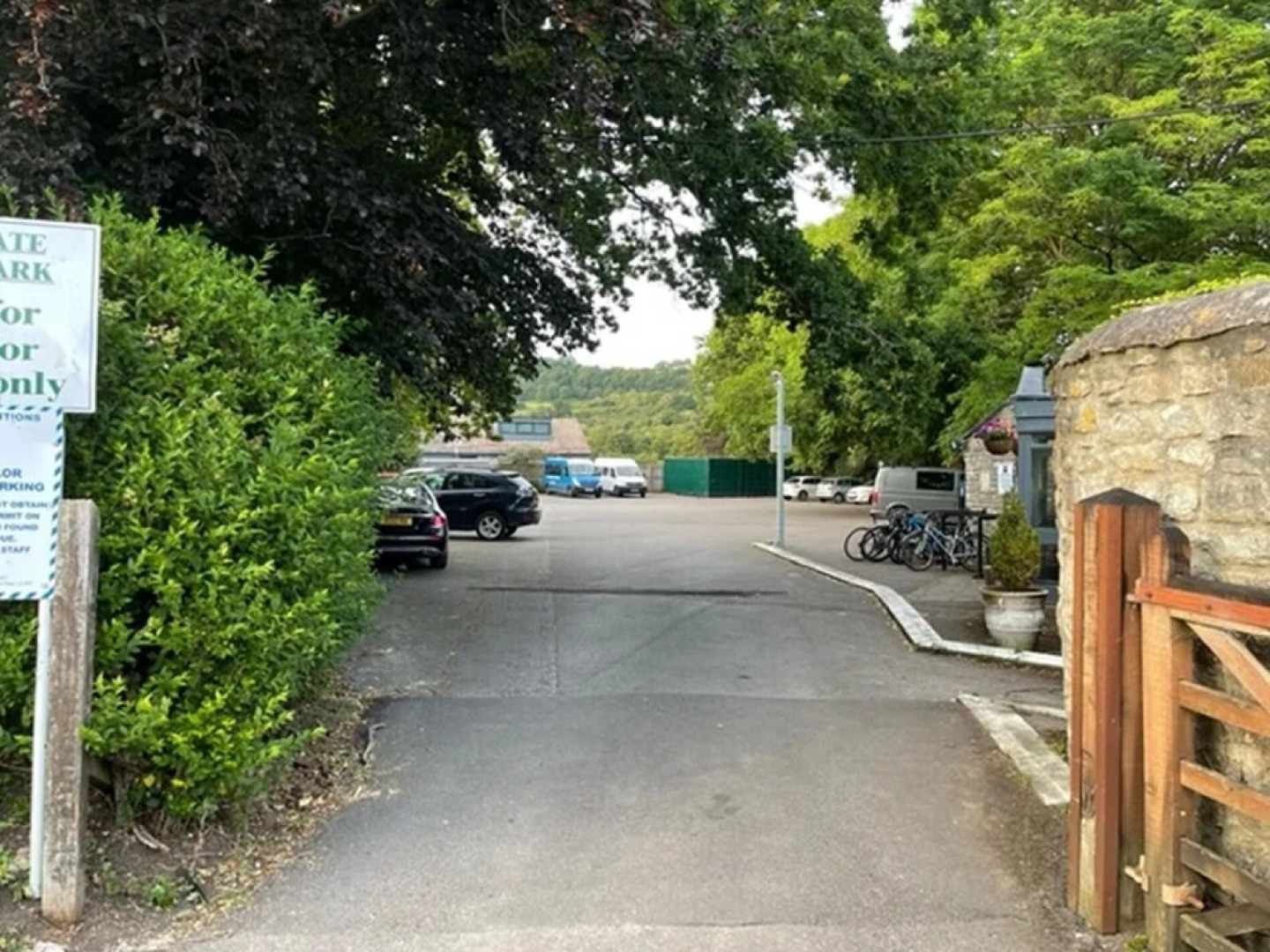 Beautiful 2BD Flat Outstanding Views Near Bath