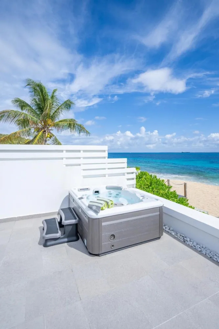 La Perla Palais - Luxury Villa on Private Beach