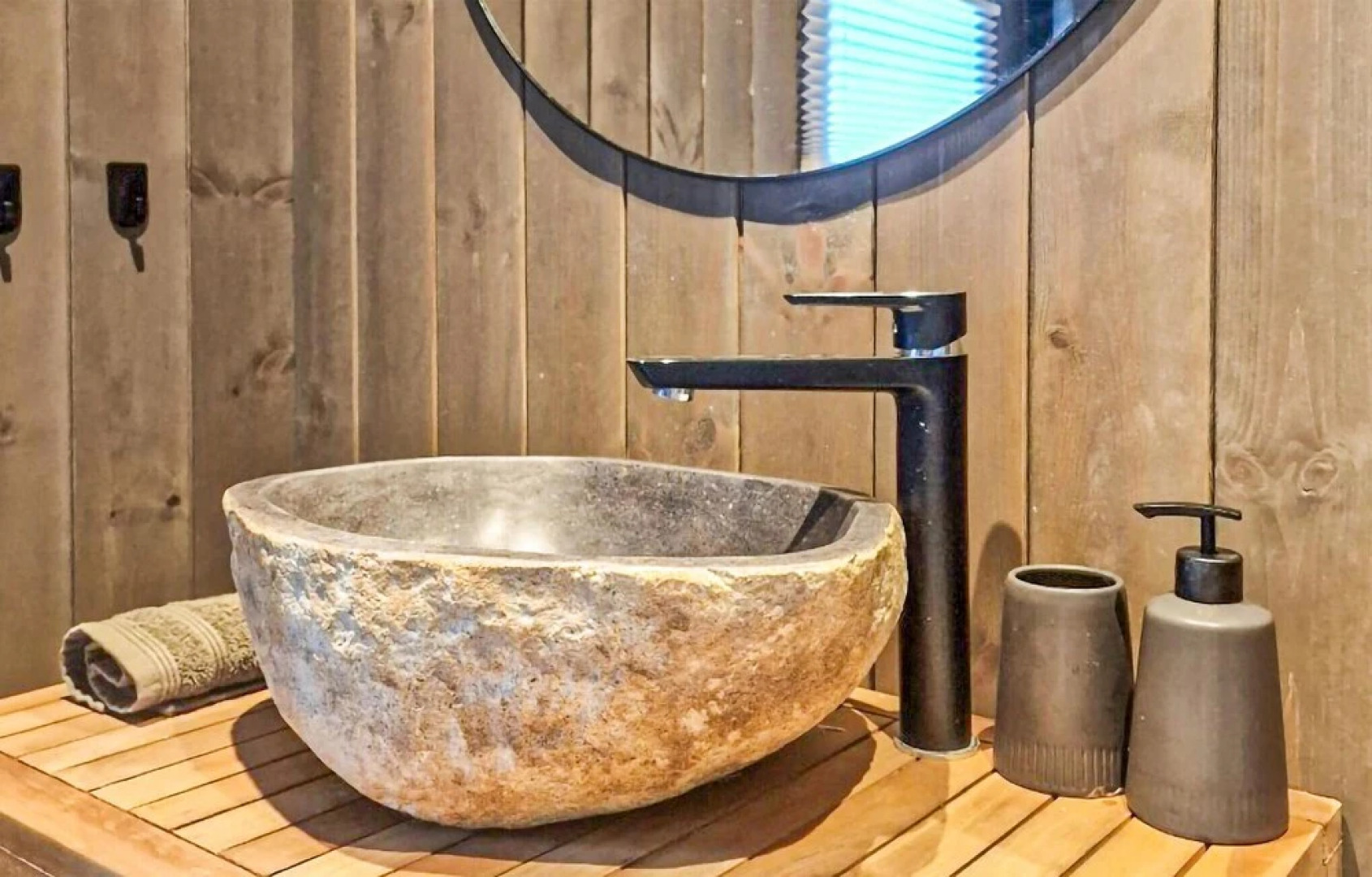 Amazing Home in Sannidal With 3 Bedrooms, Jacuzzi and Wifi