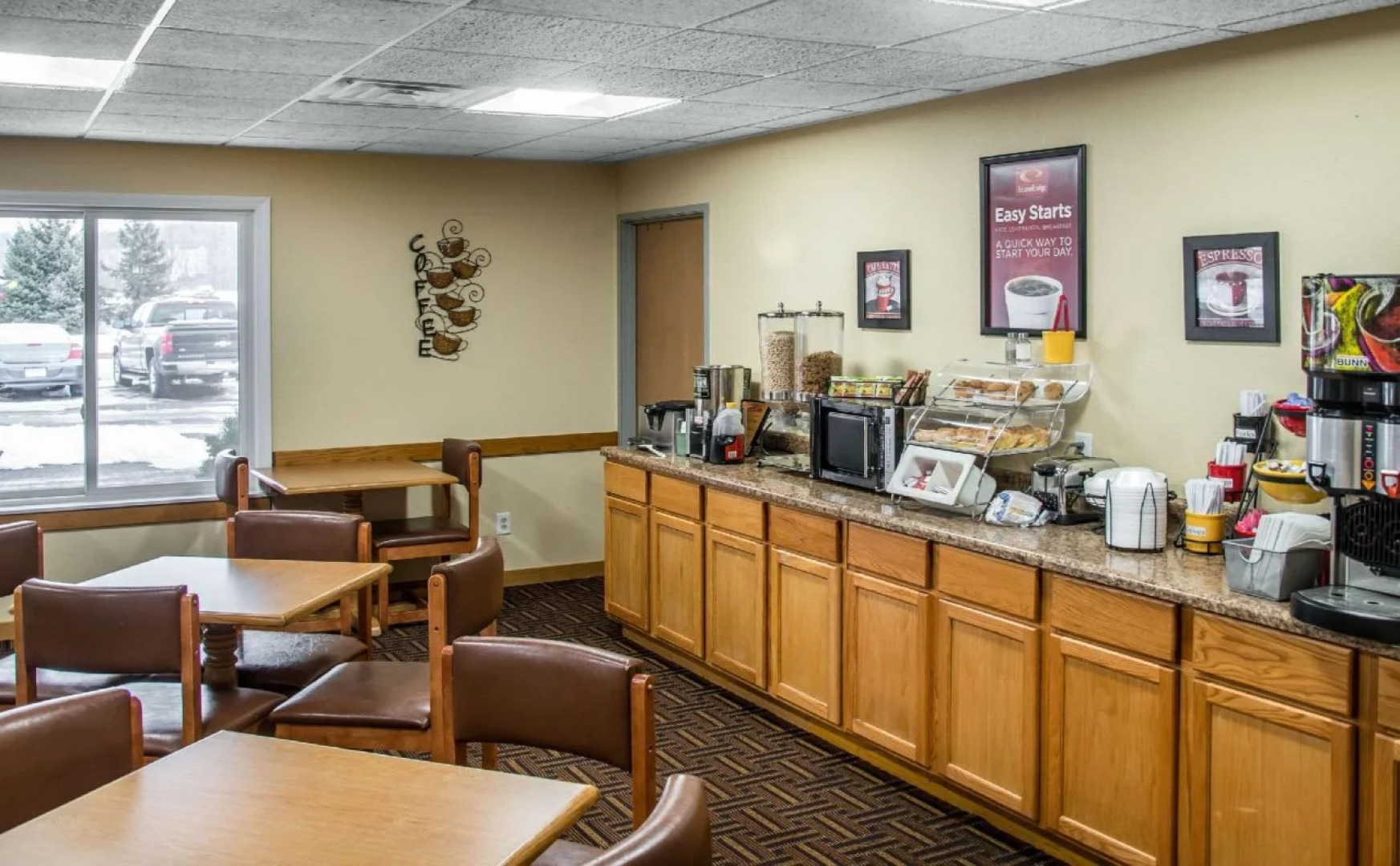 Coratel Inn & Suites By Jasper River Falls
