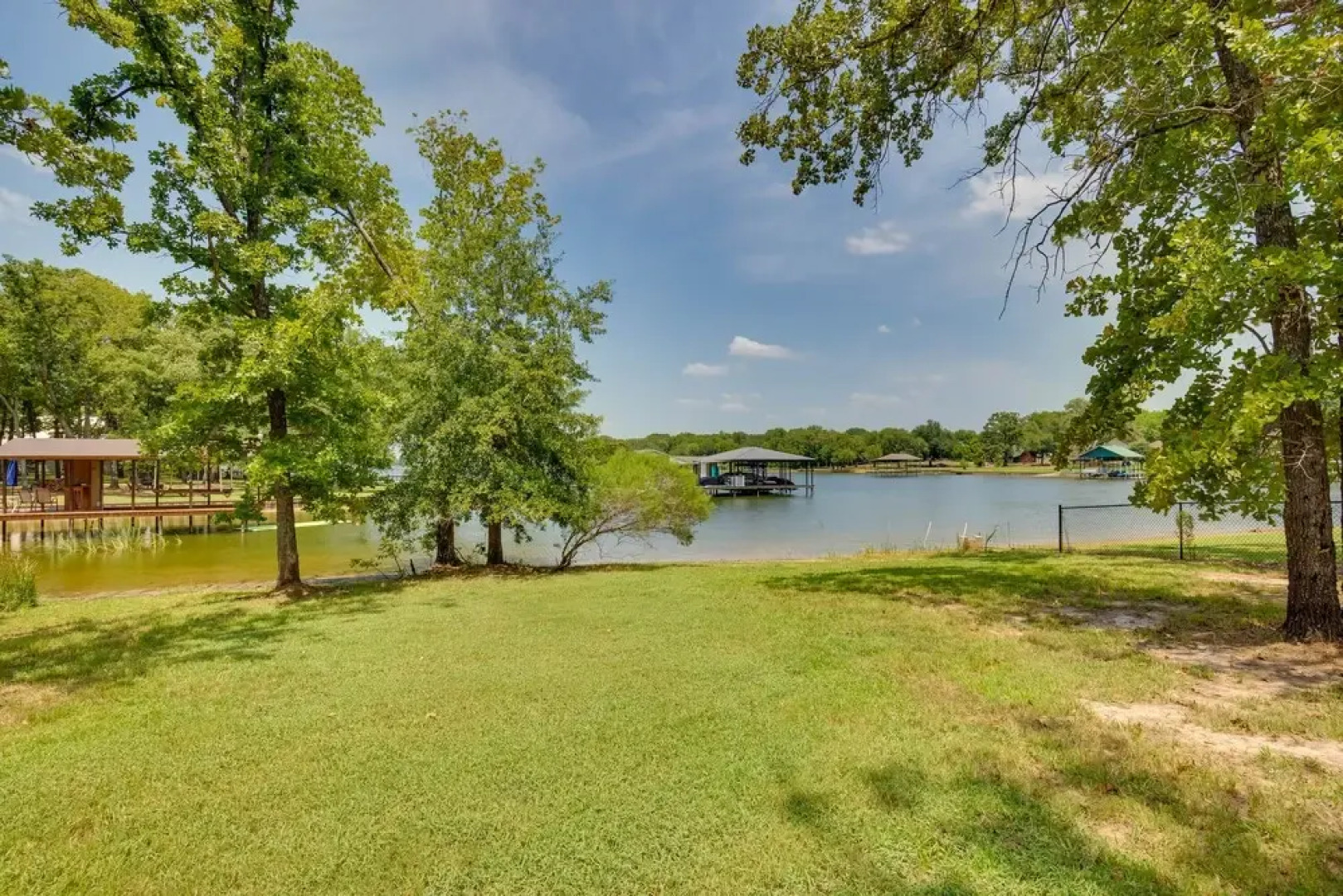 Pool, Hot Tub & Views: Malakoff Gem on Cedar Creek