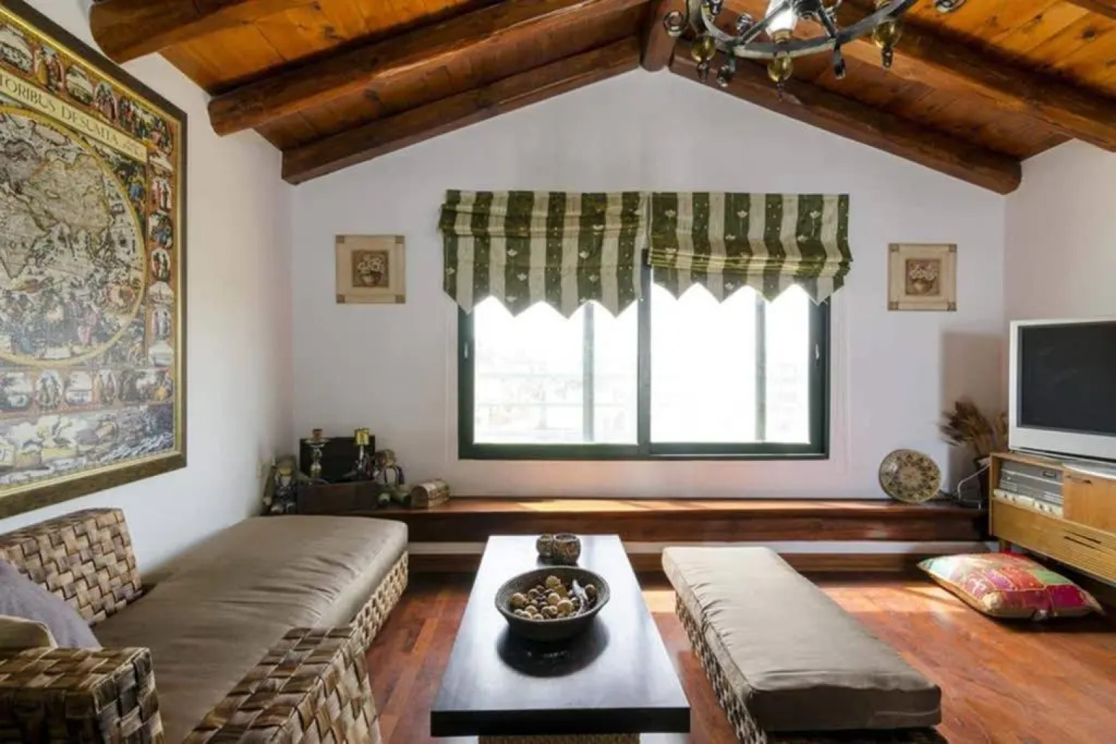 Korina’s wood house