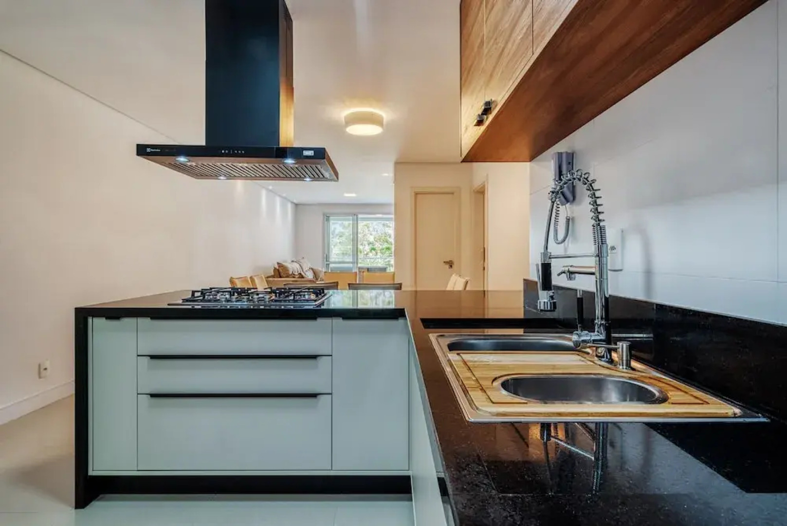 Modern Apt With Balcony 150m From the sea Abc0202