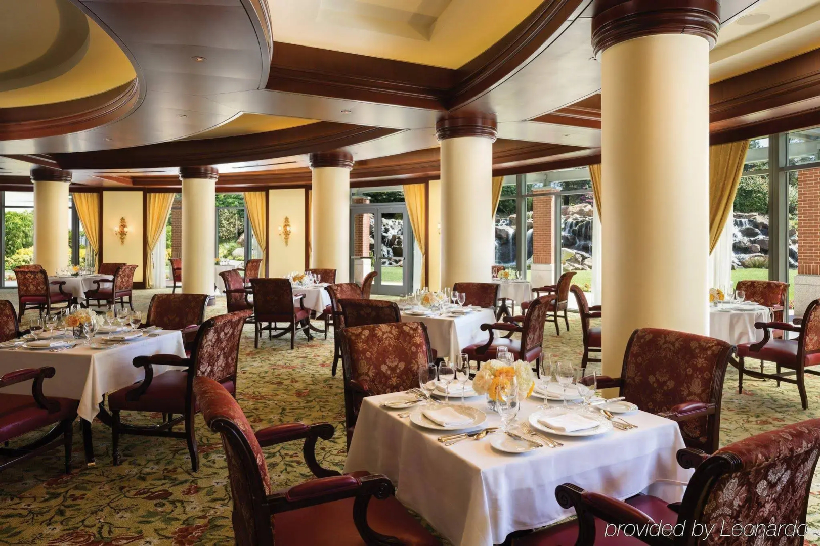 Отель Four Seasons at Westlake Village