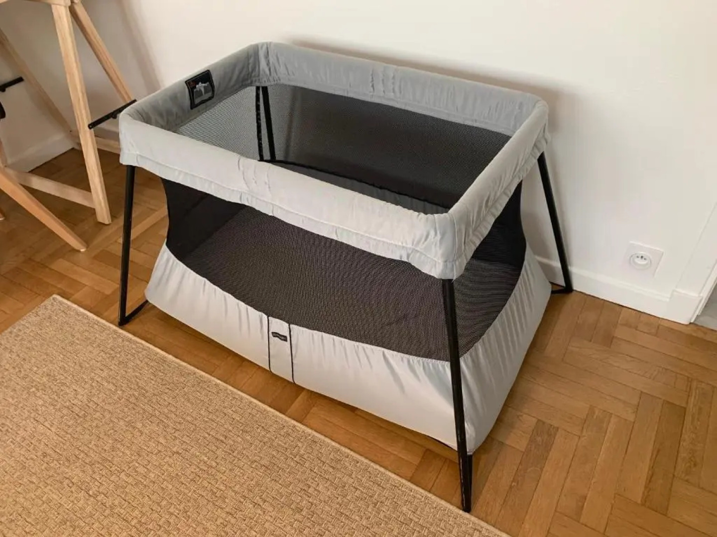 4P Modern & Secured Parking