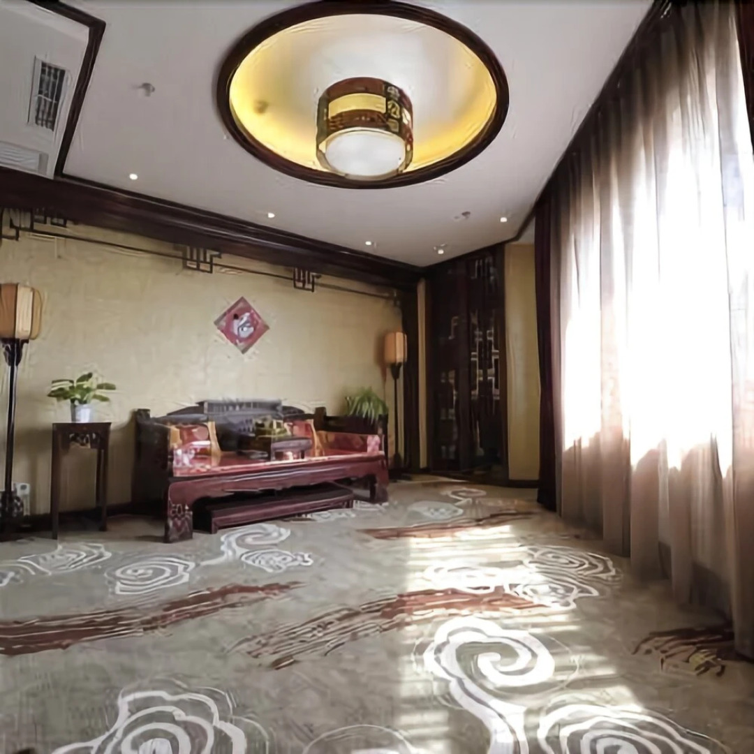 Futian Business Hotel