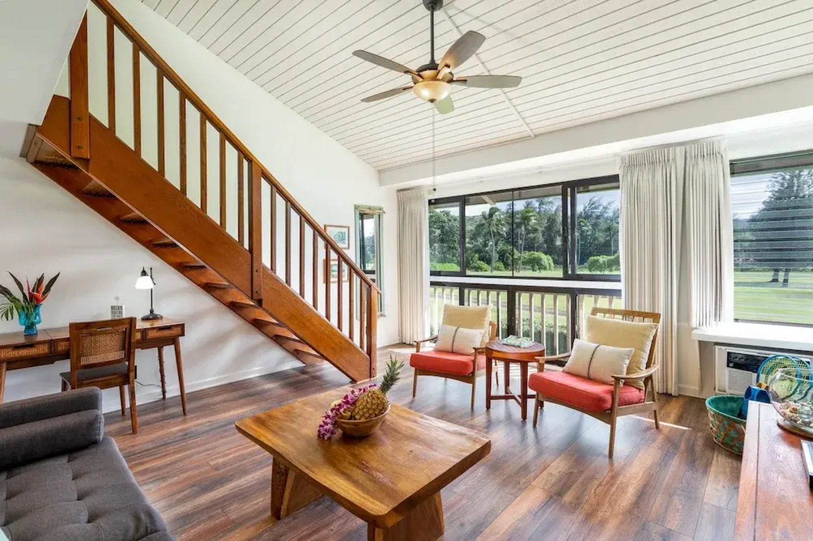 Turtle Bay West Studio With Loft 1 Bedroom Apts by Redawning