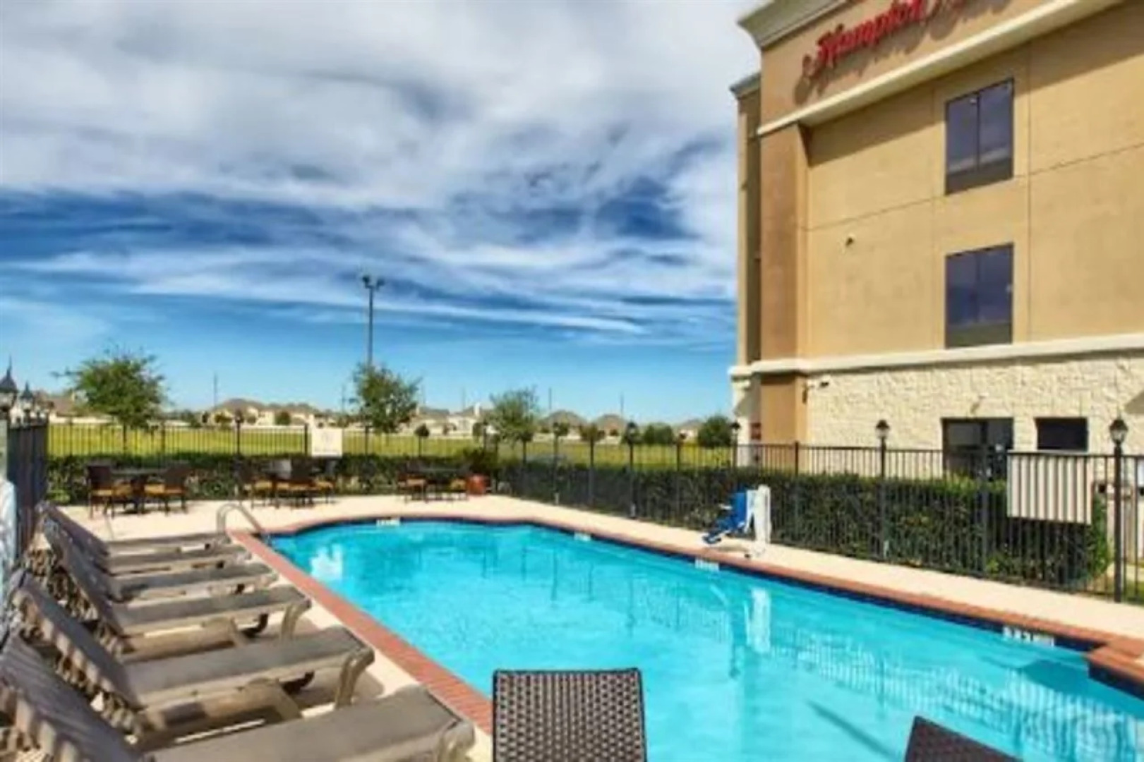 Hampton Inn & Suites Houston - Rosenberg