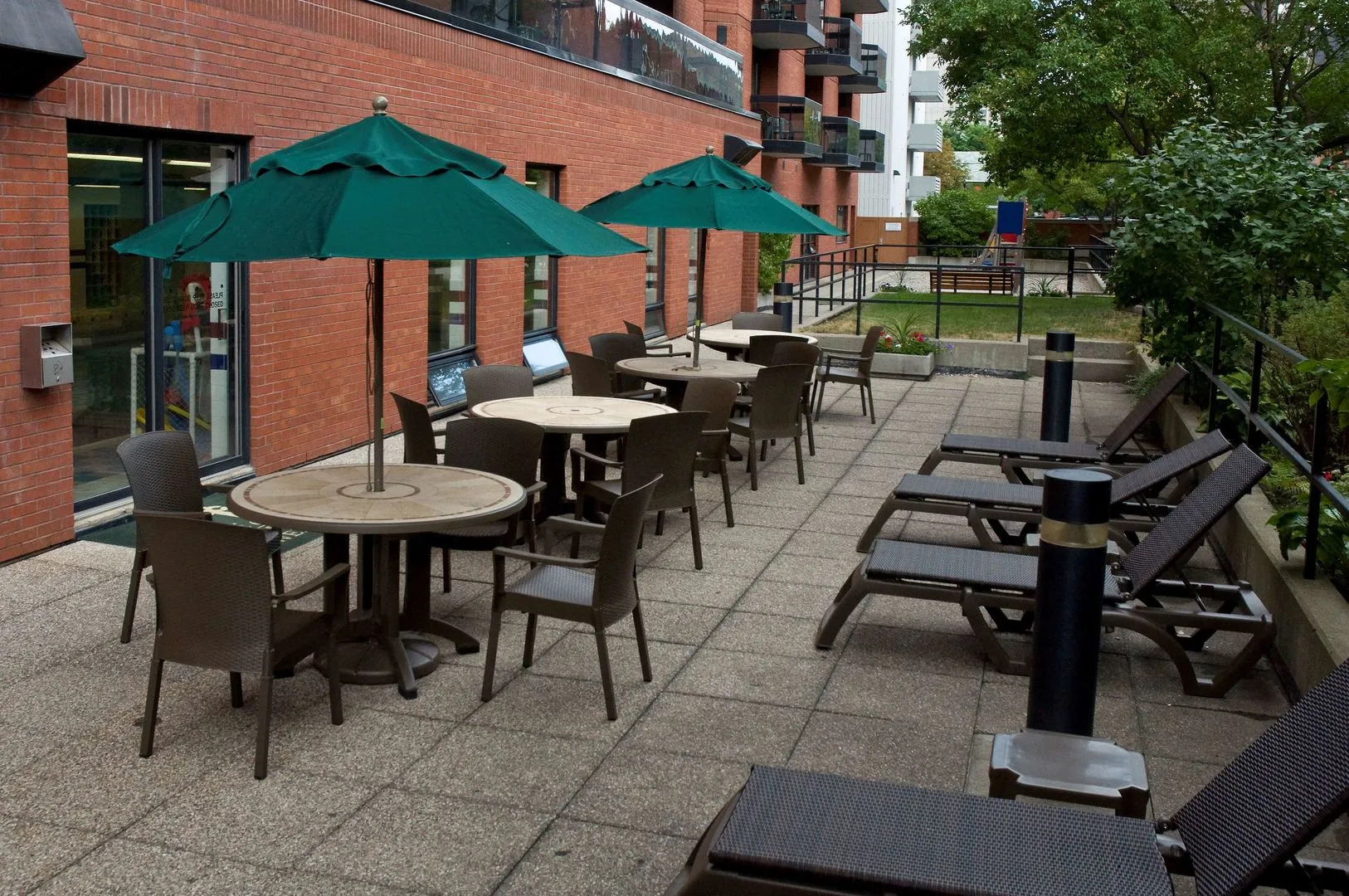 Cartier Place Suite Hotel