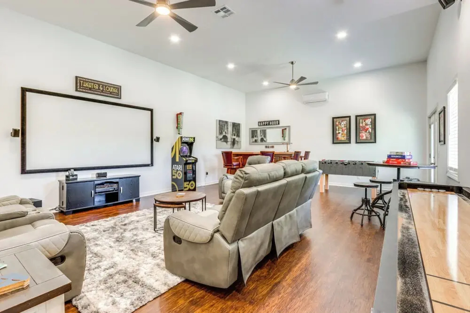 Swim & Boat Docks: Lakefront Gem in Bella Vista!