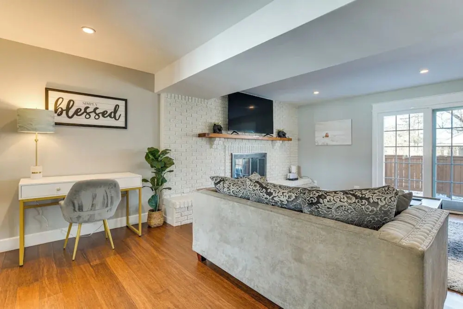 Bike & Kayak: Lakefront Prospect Heights Home