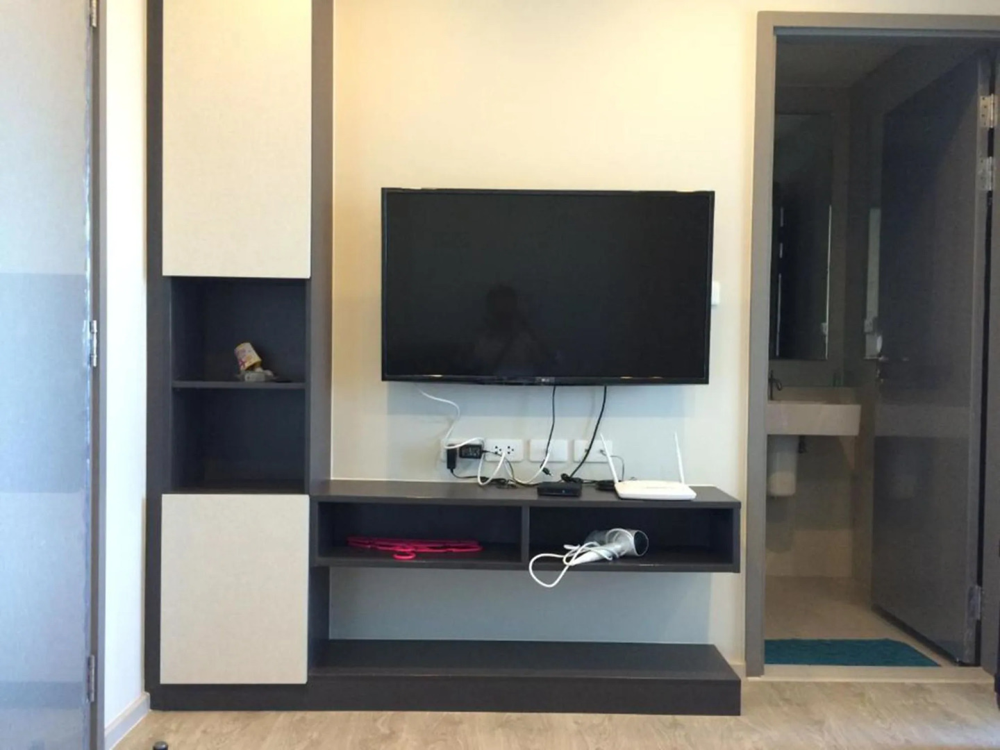 Many Holiday The Base Condo