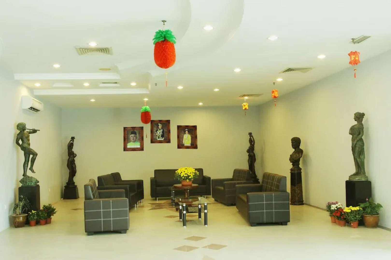 Mayres Hotel Kota Tinggi